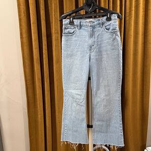 Abercrombie & Fitch Light Blue Wide-Leg Crop Jeans with Frayed Hem